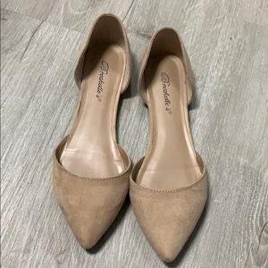Breckelles: Tan Flats Size 7